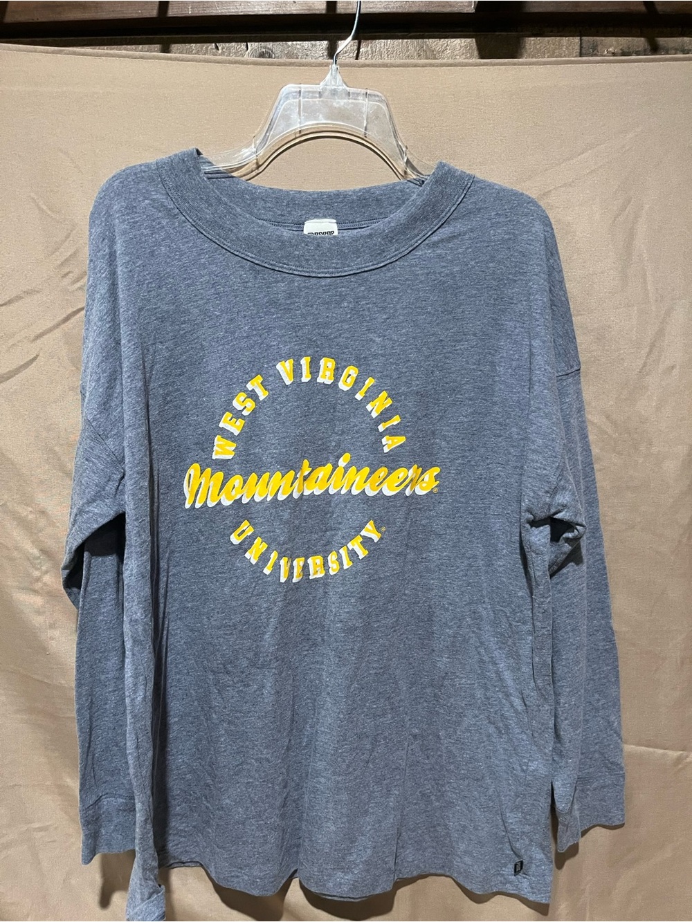 PINK Victoria's Secret Gray Long-Sleeve Mountaineers Tee